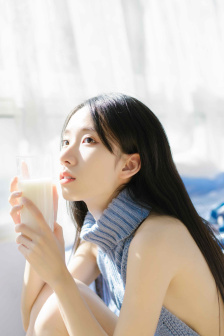 沙滩比基尼泳衣
